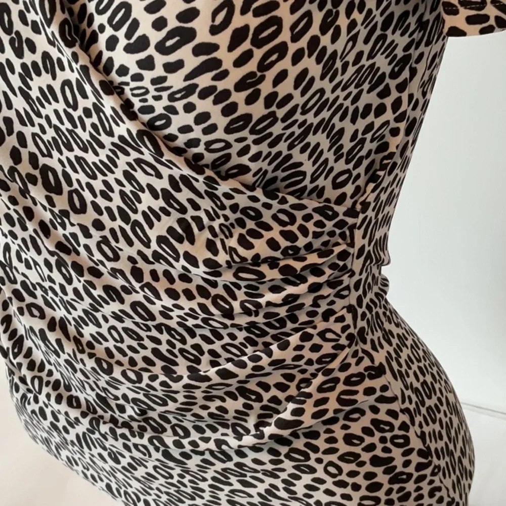 MaxMara Animal Print Ruched Top - Picture 4 of 9
